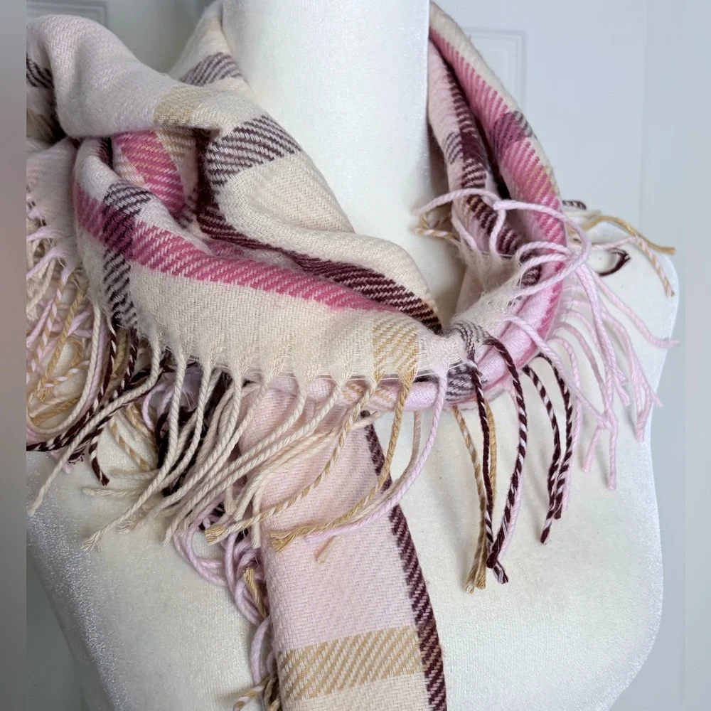 Lord & Taylor Pink and Cream plaid fringe scarf new